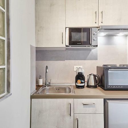 Explore Athens From An Uber-Central Studio! 외부 사진