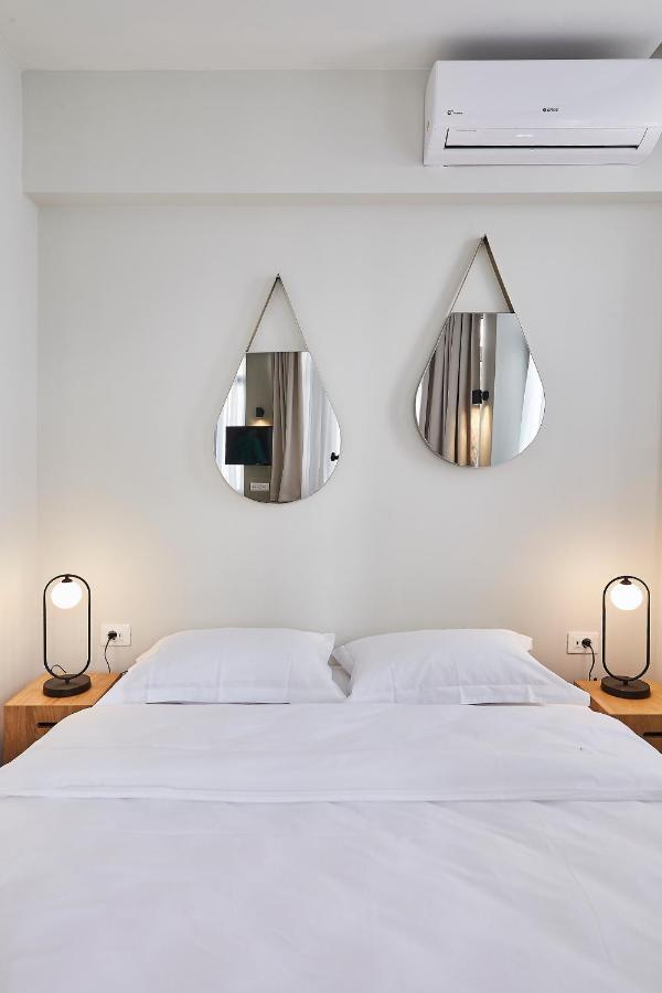 Explore Athens From An Uber-Central Studio! 외부 사진